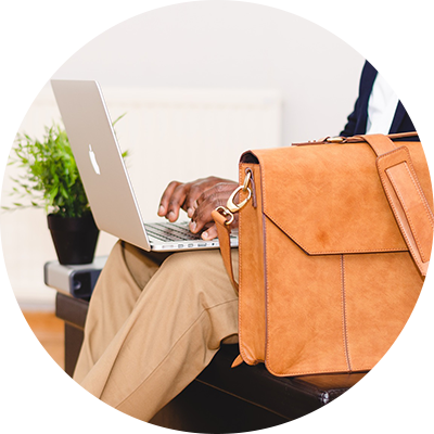 macbook-748857_1920-2